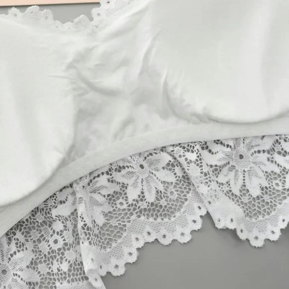 Abercrombie & Fitch White Lace Bralette - NWOT - Picture 3 of 8